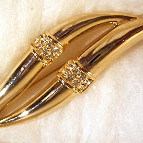 VINTAGE GOLD & RHINESTONE SWISH SHAPED BROOCH PIN - Picture 3 of 3